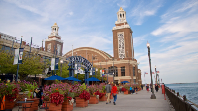 IQ Limousine | Limo Service Chicago, Airport Transfers 52 Lively waterfront with historic architecture.